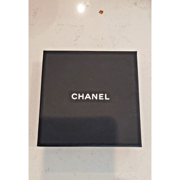 CHANEL Bracelet CC Ruthenium Green & Gray 23A NIB - Picture 7 of 7